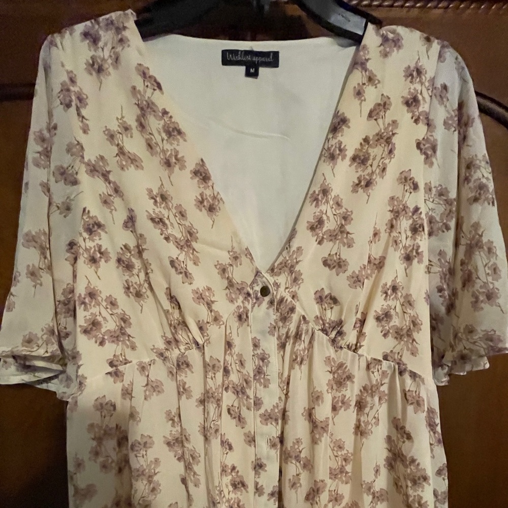 Wishlist spring dress.  Excellent condition.  Never been worn.